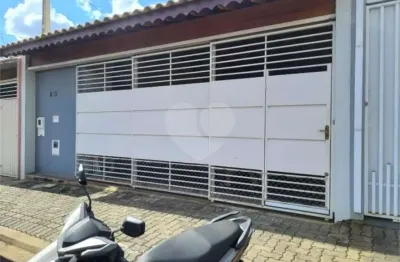 Casa à venda com 3 quartos, sendo 1 suíte,  em vila costa do sol, são carlos - sp