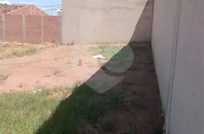 Loteamento à venda no condomínio loteamento jequitíba i, ibaté - sp