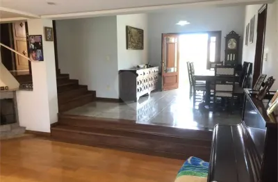 Casa  à venda com 3 quartos, sendo 3 suítes,  no condomínio faber i, são carlos - sp