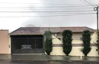 Casa à venda com 3 quartos, sendo 1 suíte,  em parque santa felícia jardim, são carlos - sp
