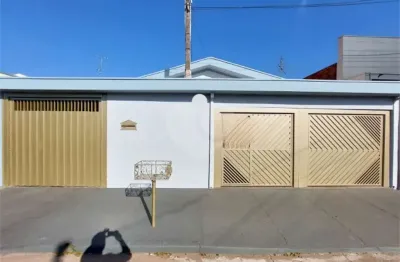 Casa à venda com 4 quartos, sendo 2 suítes,  em chácara parque club, são carlos - sp