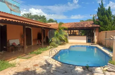 Casa térrea à venda com 5 quartos, sendo 4 suítes,  em residencial samambaia, são carlos - sp