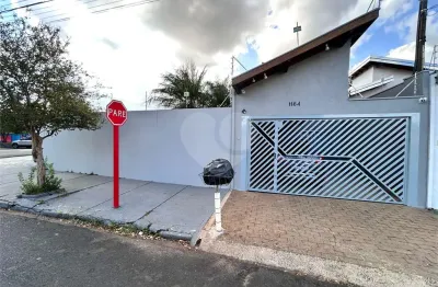 Casa à venda com 3 quartos, sendo 1 suíte,  em jardim bandeirantes, são carlos - sp