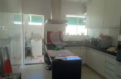 Casa à venda com 3 quartos, sendo 1 suíte,  em vila lutfalla, são carlos - sp