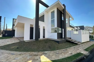 Casa  à venda com 3 quartos, sendo 1 suíte,  no condomínio residencial eldorado, são carlos - sp