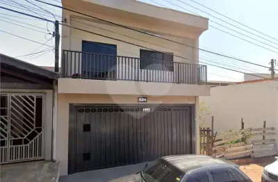 Casa com 3 quartos à venda na Rua José Laurimir Laurindo Leandro, Jardim Bicão, São Carlos
