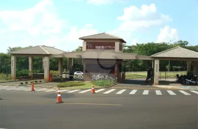 Terreno à venda na Avenida Professora Maria de Cresci Leopoldino, Condomínio Residencial Quebec, São Carlos