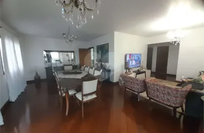 Apartamento à venda com 5 quartos, sendo 4 suítes,  no condomínio vila lobos, são carlos - sp