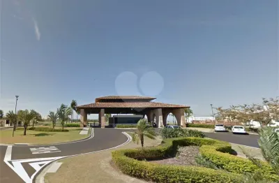 Casa  à venda com 3 quartos, sendo 1 suíte,  no condomínio damha ii, são carlos - sp