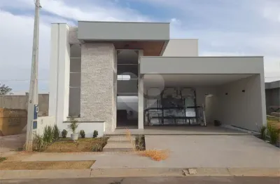 Casa  à venda com 3 quartos, sendo 1 suíte,  no condomínio residencial villeneuve, são carlos - sp