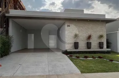 Casa  à venda com 3 quartos, sendo 3 suítes,  no condomínio parque faber iv, são carlos - sp