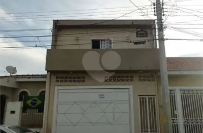 Sobrado à venda com 3 quartos, sendo 1 suíte,  em vila jacobucci, são carlos - sp