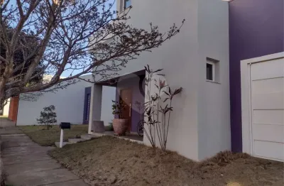 Casa  à venda com 3 quartos, sendo 3 suítes,  no condomínio espraiado, são carlos - sp