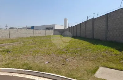 Terreno à venda no condomínio monte das araucárias, são carlos - sp