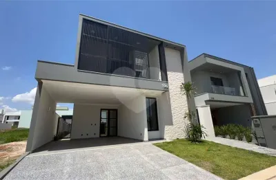 Casa  à venda com 4 quartos, sendo 3 suítes,  no condomínio parque faber iv, são carlos - sp