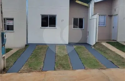Casa  à venda com 2 quartos no condomínio bosque dos jatobás, são carlos - sp