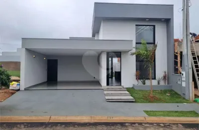 Casa  à venda com 3 quartos, sendo 1 suíte,  no condomínio residencial villeneuve, são carlos - sp