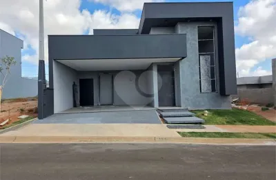 Casa  à venda com 2 quartos, sendo 1 suíte,  no condomínio residencial villeneuve, são carlos - sp