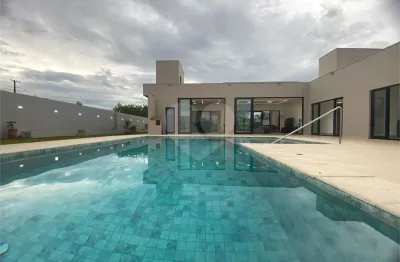 Chácara à venda com 4 quartos, sendo 4 suítes,  em quinta dos buritis, são carlos - sp