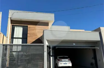 Casa à venda com 3 quartos, sendo 1 suíte,  em jardim santa júlia, são carlos - sp