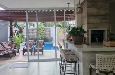 Casa  à venda com 4 quartos, sendo 4 suítes,  no condomínio damha i, são carlos - sp