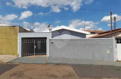 Casa à venda com 3 quartos, sendo 1 suíte,  em vila faria, são carlos - sp