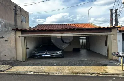 Casa à venda com 2 quartos, sendo 1 suíte,  em parque delta, são carlos - sp