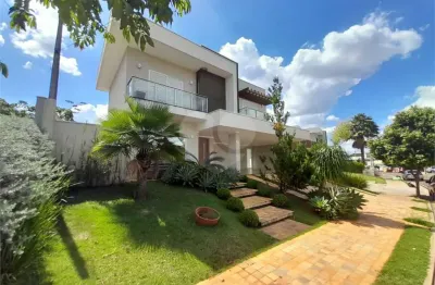 Casa  à venda com 3 quartos, sendo 3 suítes,  no condomínio damha iii, são carlos - sp