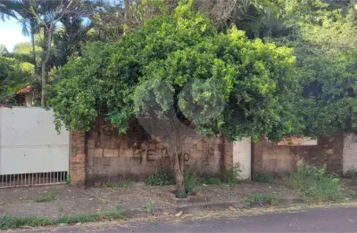 Terreno à venda na Rua Paulo de Campos, Chácara Parque Club, São Carlos