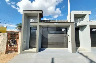 Casa à venda com 2 quartos, sendo 1 suíte,  em chácara parque club, são carlos - sp