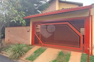 Casa  à venda com 3 quartos, sendo 1 suíte,  no condomínio residencial parati, são carlos - sp