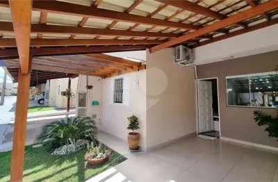 Casa  à venda com 2 quartos no condomínio flamboyant ii, são carlos - sp