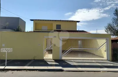 Casa à venda com 3 quartos, sendo 1 suíte,  em parque santa marta, são carlos - sp