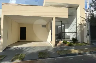 Casa  à venda com 3 quartos, sendo 1 suíte,  no condomínio faixa azul, são carlos - sp