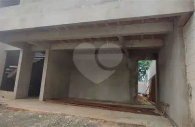 Casa  à venda com 3 quartos, sendo 3 suítes,  no condomínio reserva aquarela, são carlos - sp