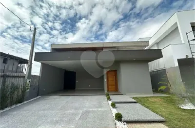 Casa  à venda com 3 quartos, sendo 3 suítes,  no condomínio village damha iv, são carlos - sp