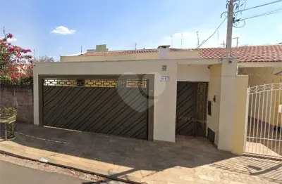 Casa  à venda com 2 quartos, sendo 2 suítes,  no condomínio casa residencial cidade jardim, são carlos - sp