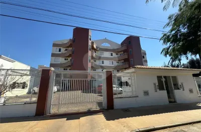 Apartamento à venda com 2 quartos, sendo 1 suíte,  no condomínio residencial altavista, são carlos - sp