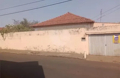 Casa à venda com 3 quartos em vila lutfalla, são carlos - sp
