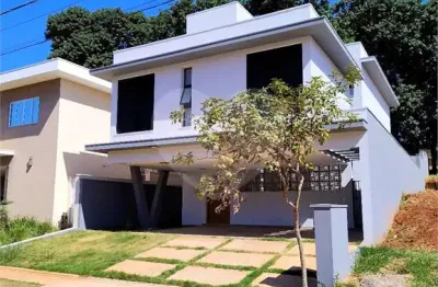 Casa  à venda com 4 quartos, sendo 2 suítes,  no condomínio parque faber iii, são carlos - sp