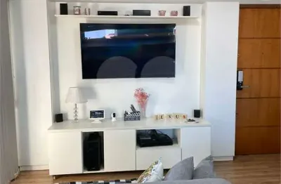 Apartamento à venda com 2 quartos, sendo 1 suíte,  no condomínio edifício pajuçara, são carlos - sp