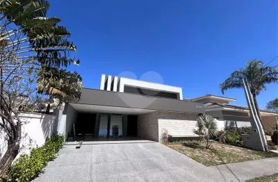 Casa  à venda com 3 quartos, sendo 3 suítes,  no condomínio damha i, são carlos - sp