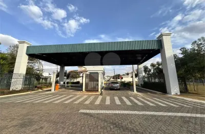 Casa  à venda com 4 quartos, sendo 1 suíte,  no condomínio parque do espraiado, são carlos - sp
