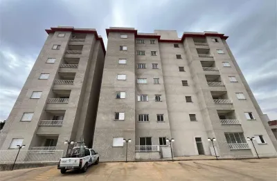 Apartamento à venda com 2 quartos, sendo 1 suíte,  no condomínio edificio vila plena, são carlos - sp