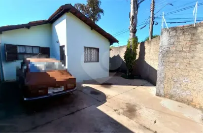 Casa à venda com 3 quartos em residencial astolpho luiz do prado, são carlos - sp
