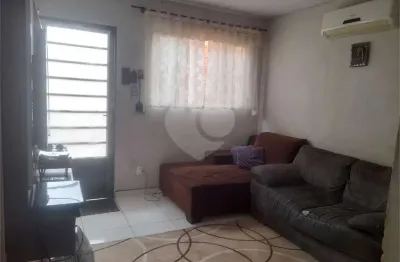 Casa à venda com 2 quartos em residencial deputado josé zavaglia, são carlos - sp