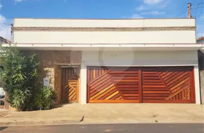 Casa à venda com 3 quartos, sendo 1 suíte,  em vila boa vista, são carlos - sp