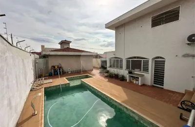 Casa à venda com 4 quartos, sendo 3 suítes,  em jardim cruzeiro do sul, são carlos - sp