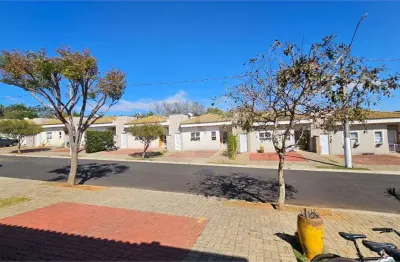 Casa  à venda com 3 quartos, sendo 1 suíte,  no condomínio recanto do bosque, são carlos - sp