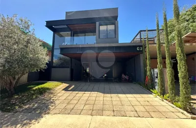 Casa  à venda com 2 quartos, sendo 2 suítes,  no condomínio parque faber iii, são carlos - sp